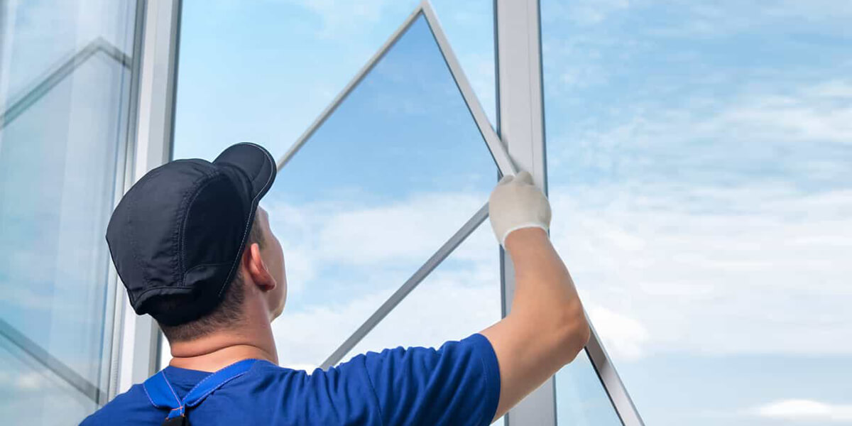 vitrier expert en verre feuilleté  par excellence pour toutes vos réparations